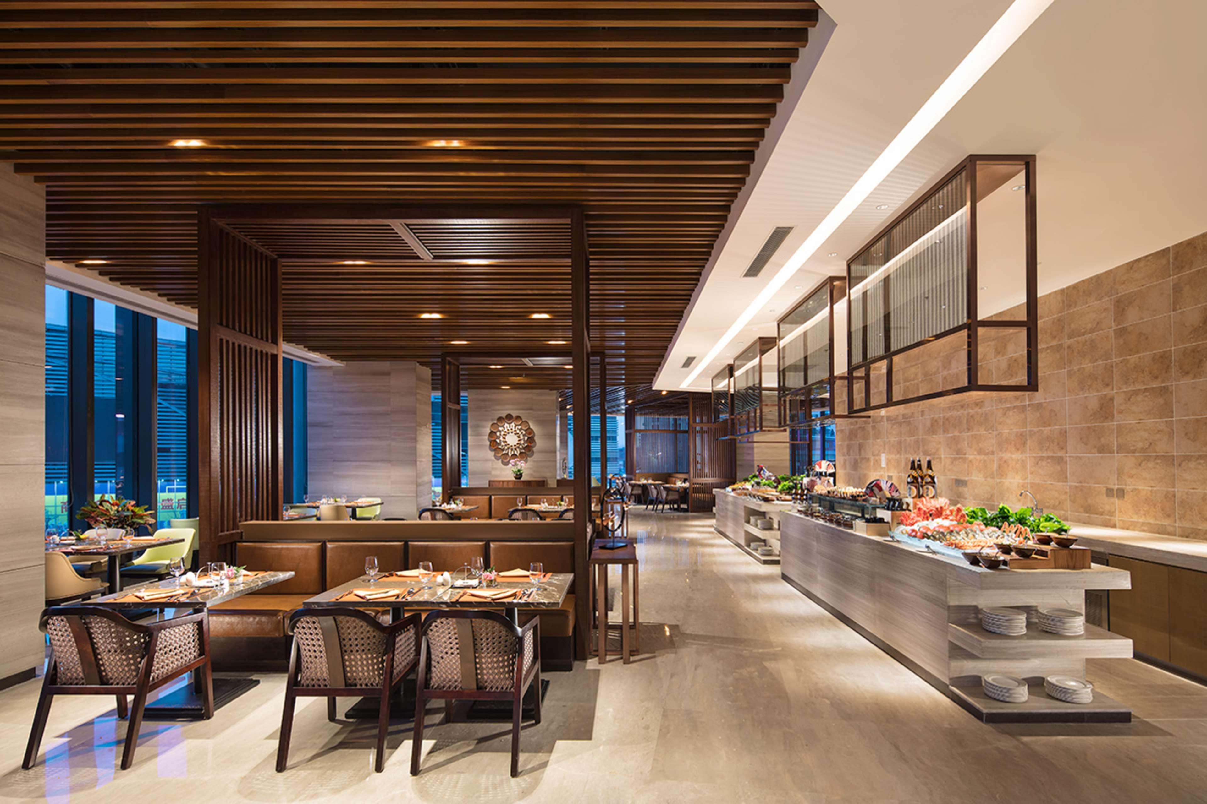 Hilton Shenyang Hotel Екстериор снимка
