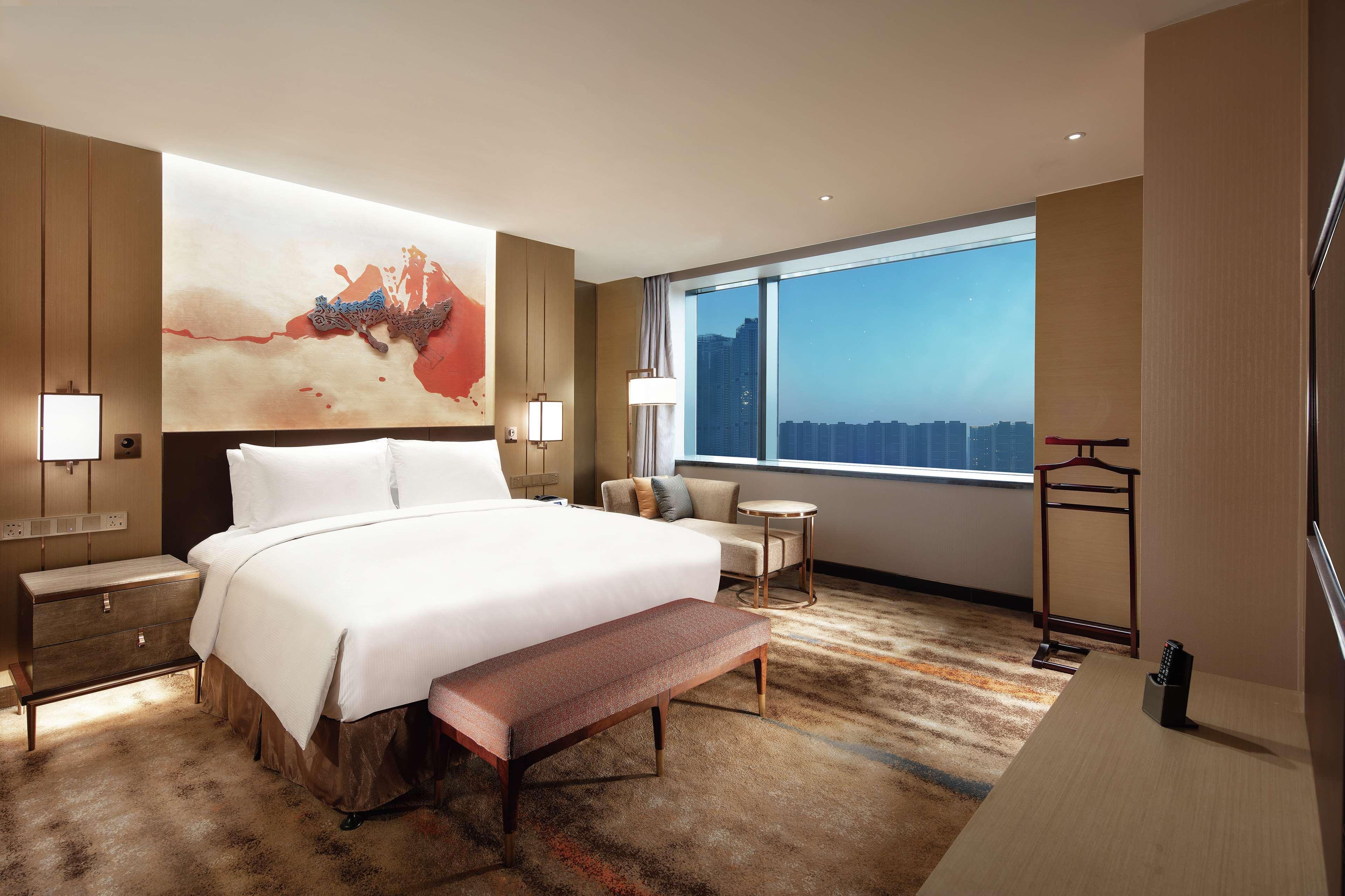 Hilton Shenyang Hotel Екстериор снимка