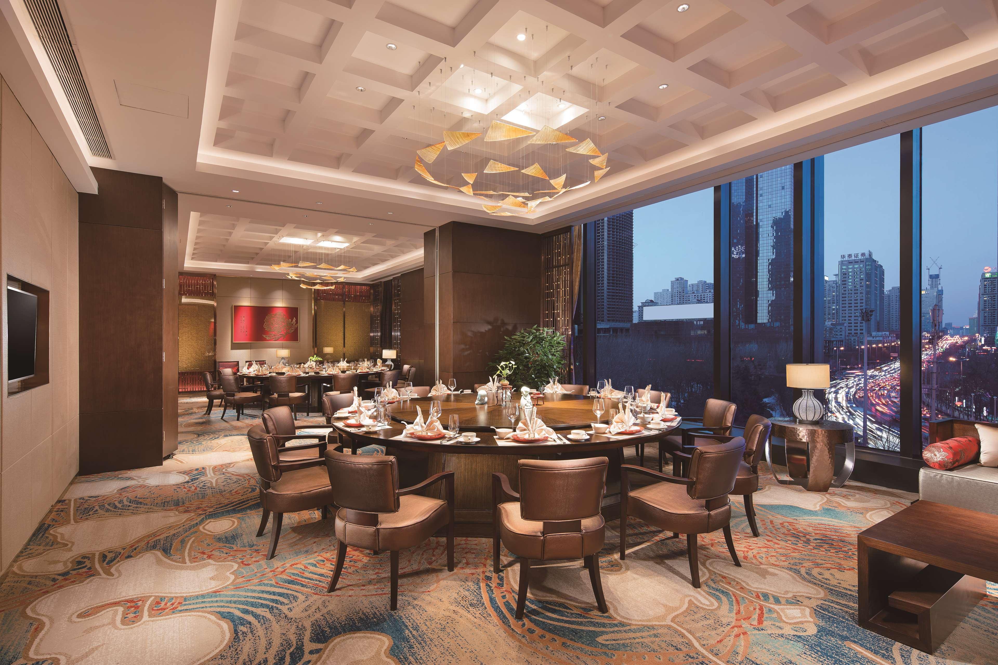 Hilton Shenyang Hotel Екстериор снимка