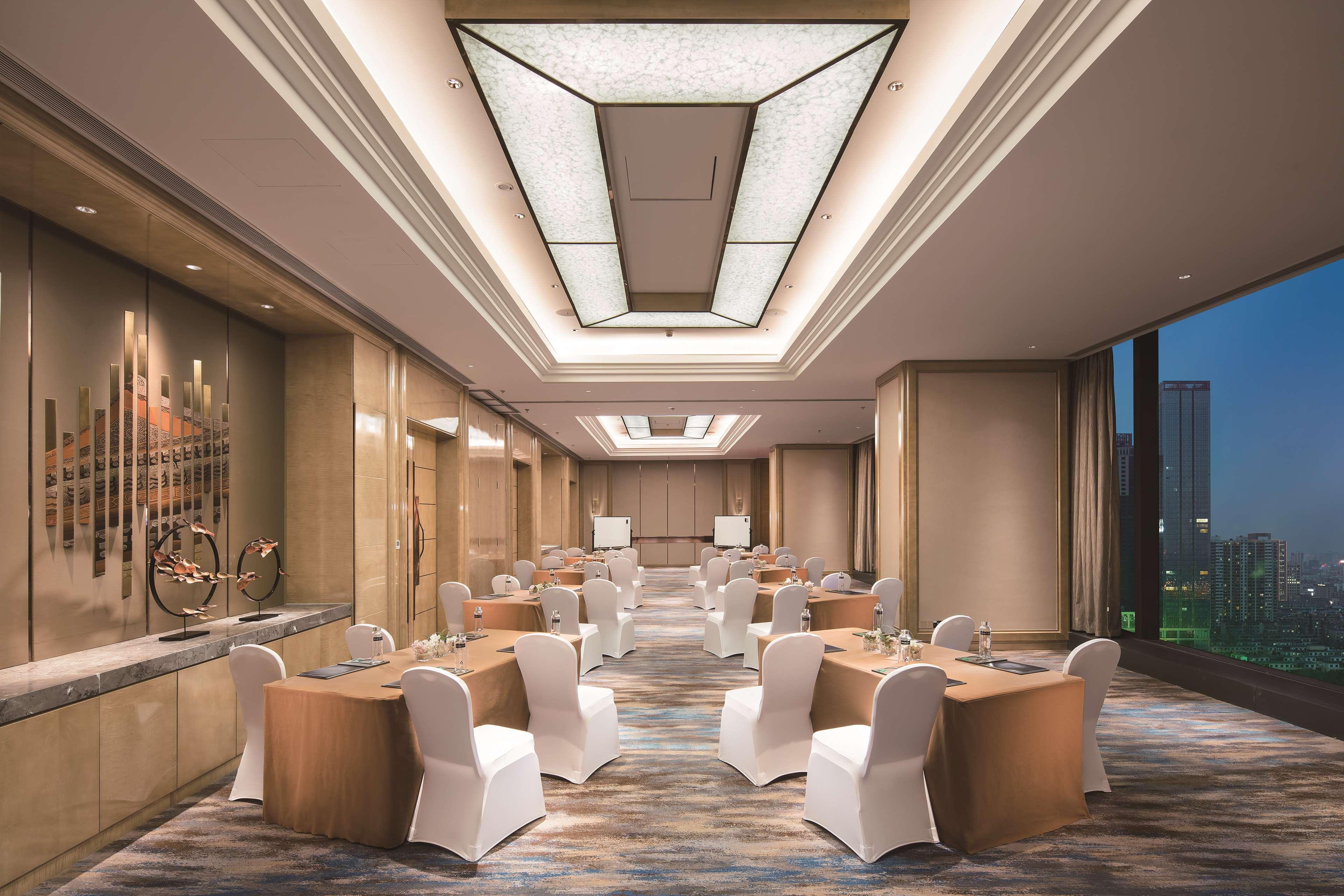Hilton Shenyang Hotel Екстериор снимка