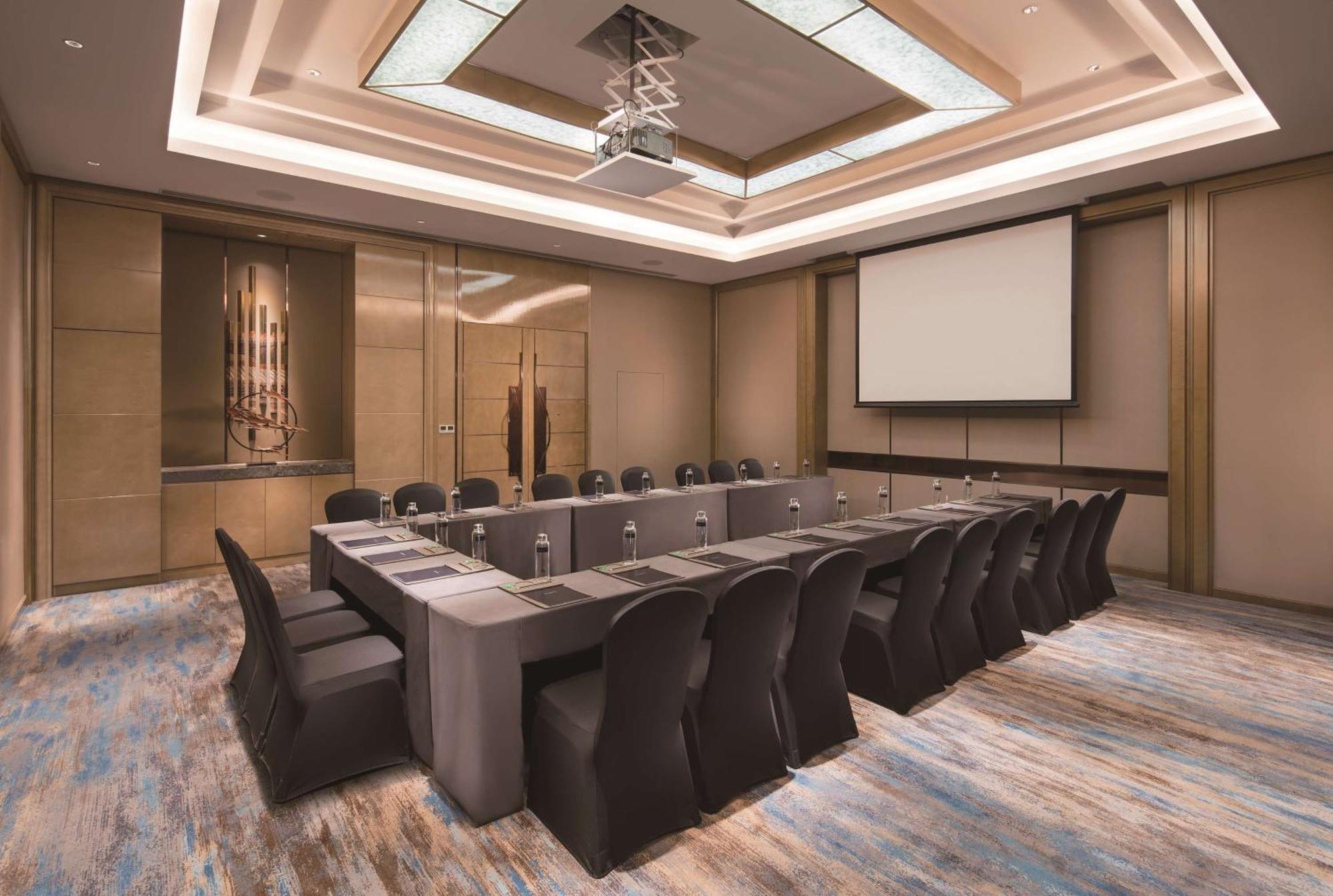 Hilton Shenyang Hotel Екстериор снимка